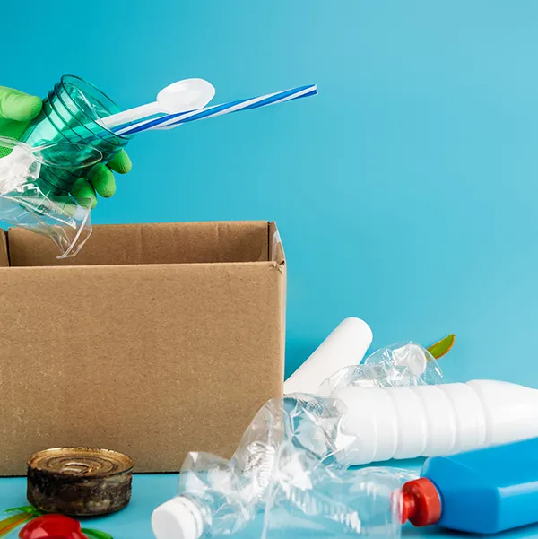 cropped-view-of-cleaner-in-rubber-glove-collecting-2024-11-15-22-32-52-utc-689f64533d795